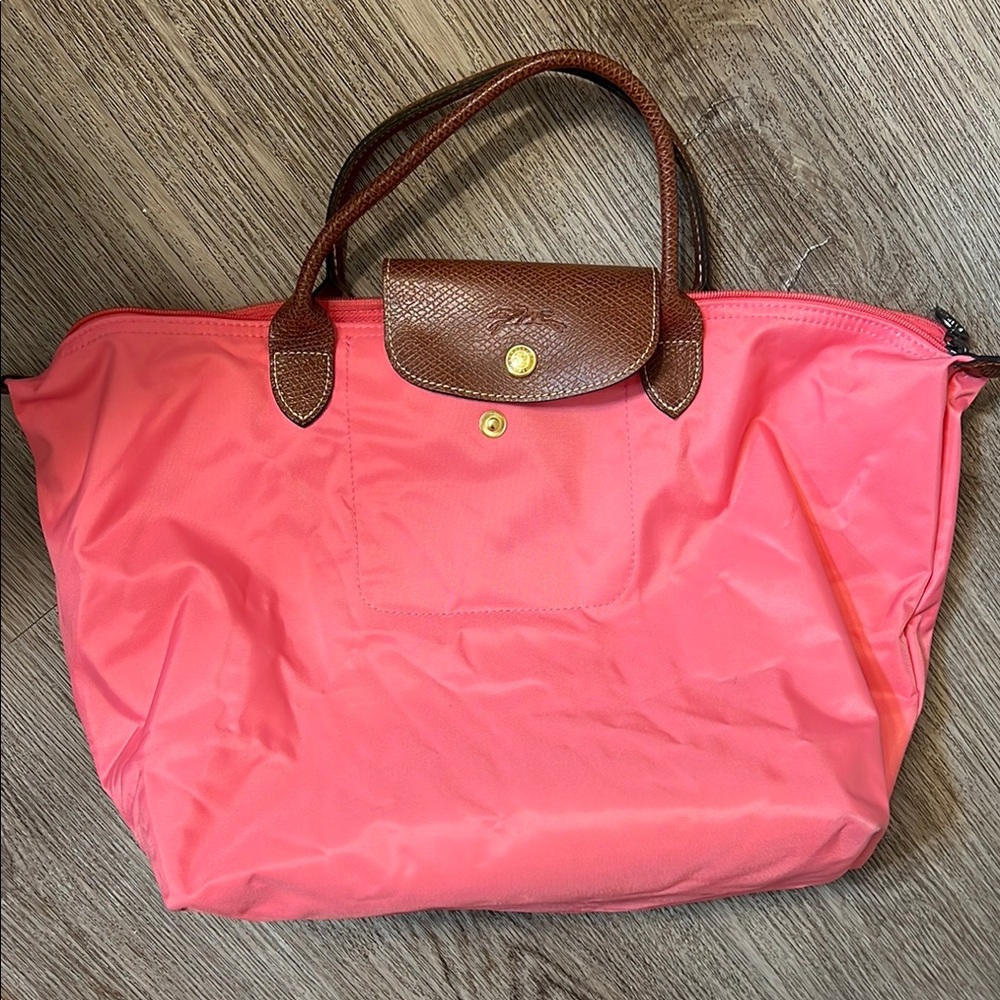 Longchamp Le Pilage top handle M Tote Bag with Brown leather handles